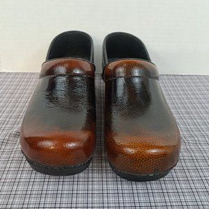 Sanita Danish Nursing Clogs Size 9.5